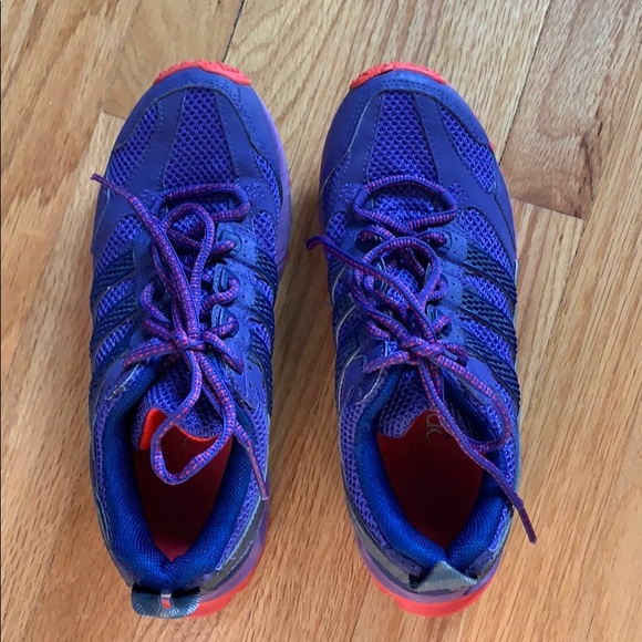 Adidas Kanadia TR5 Running Shoes - Picture 8 of 9